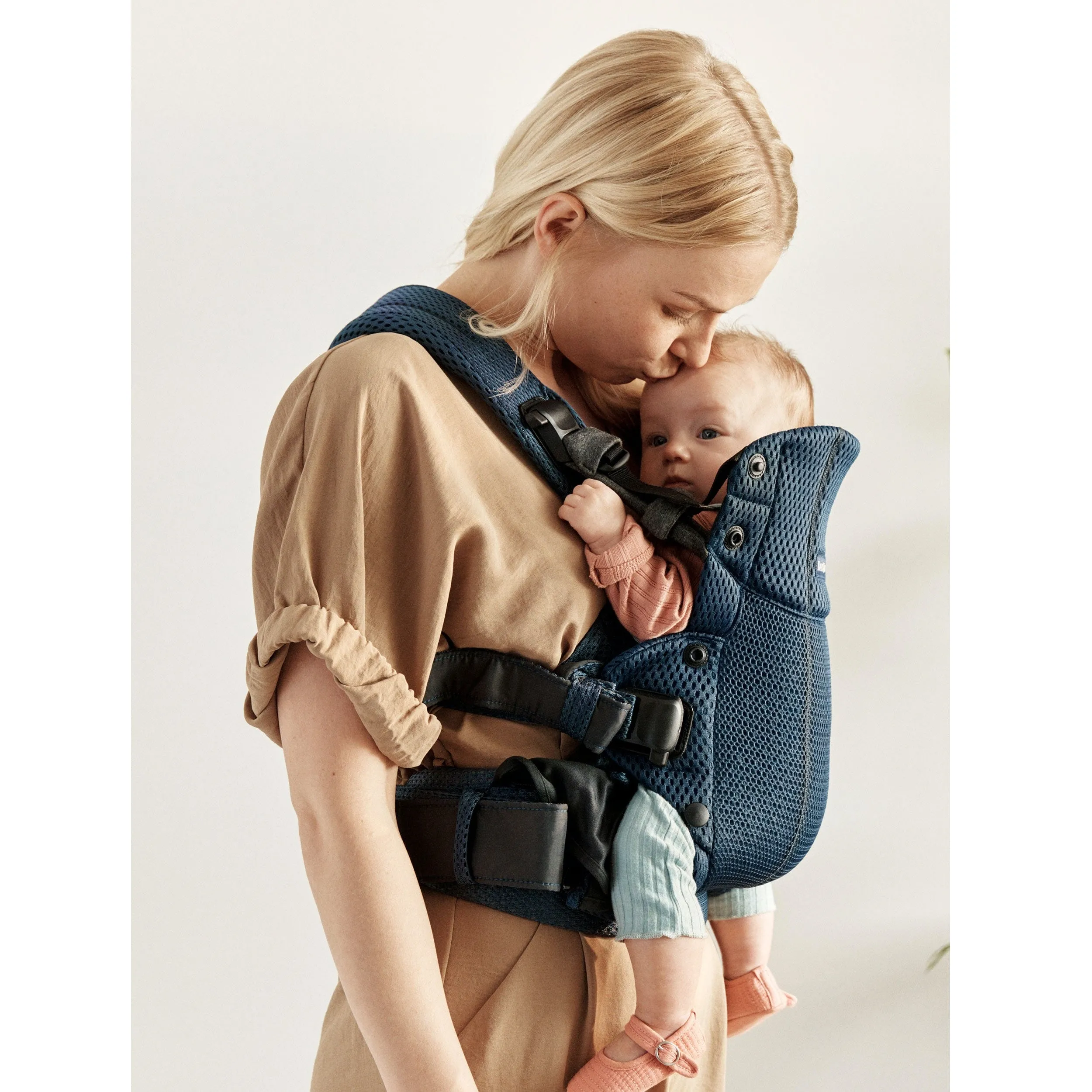 BABYBJÖRN Baby Carrier Harmony