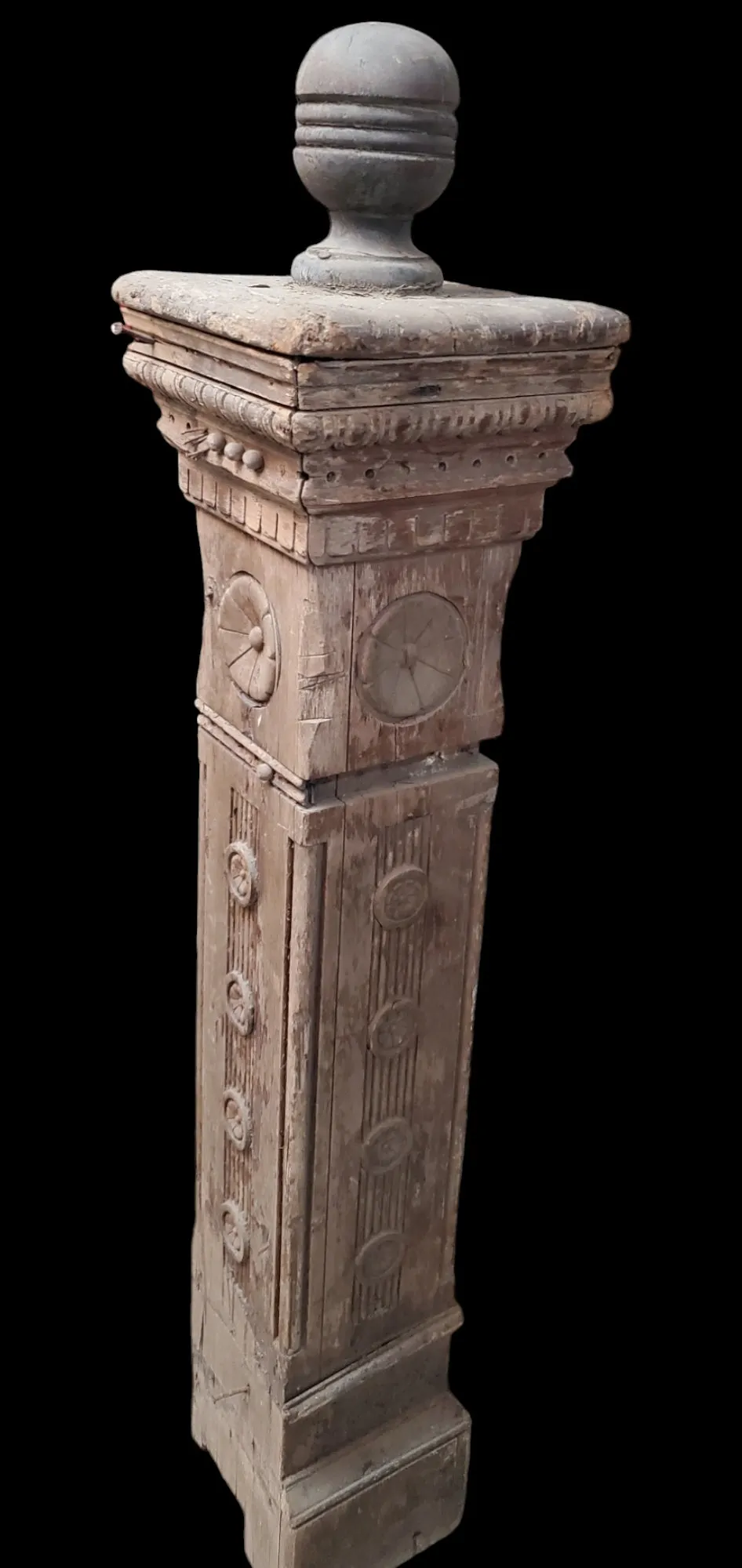 Carved Eastlake Newel Post GAM0281