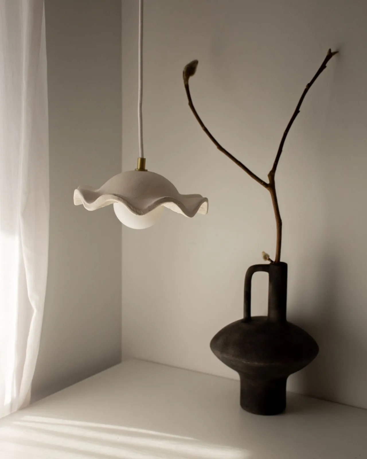 Ceramic Grooved Pendant Light