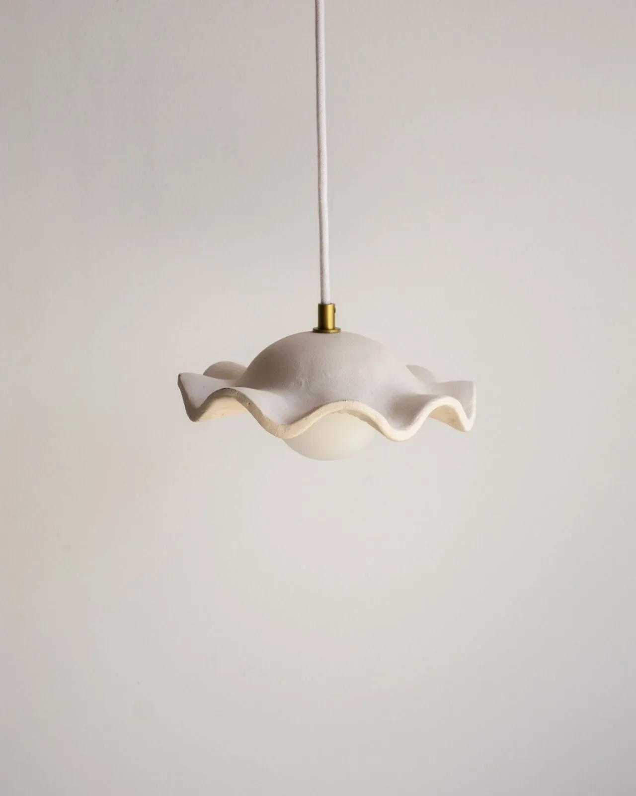 Ceramic Grooved Pendant Light