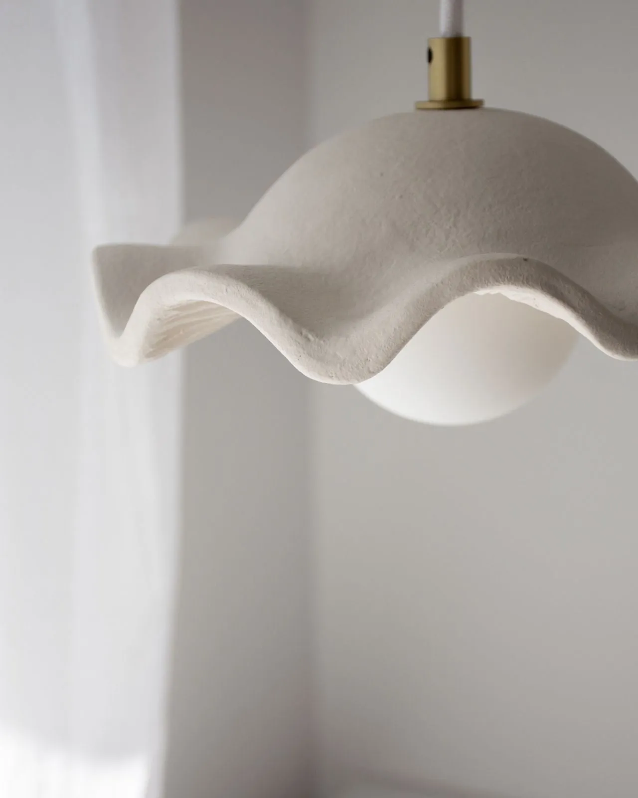 Ceramic Grooved Pendant Light