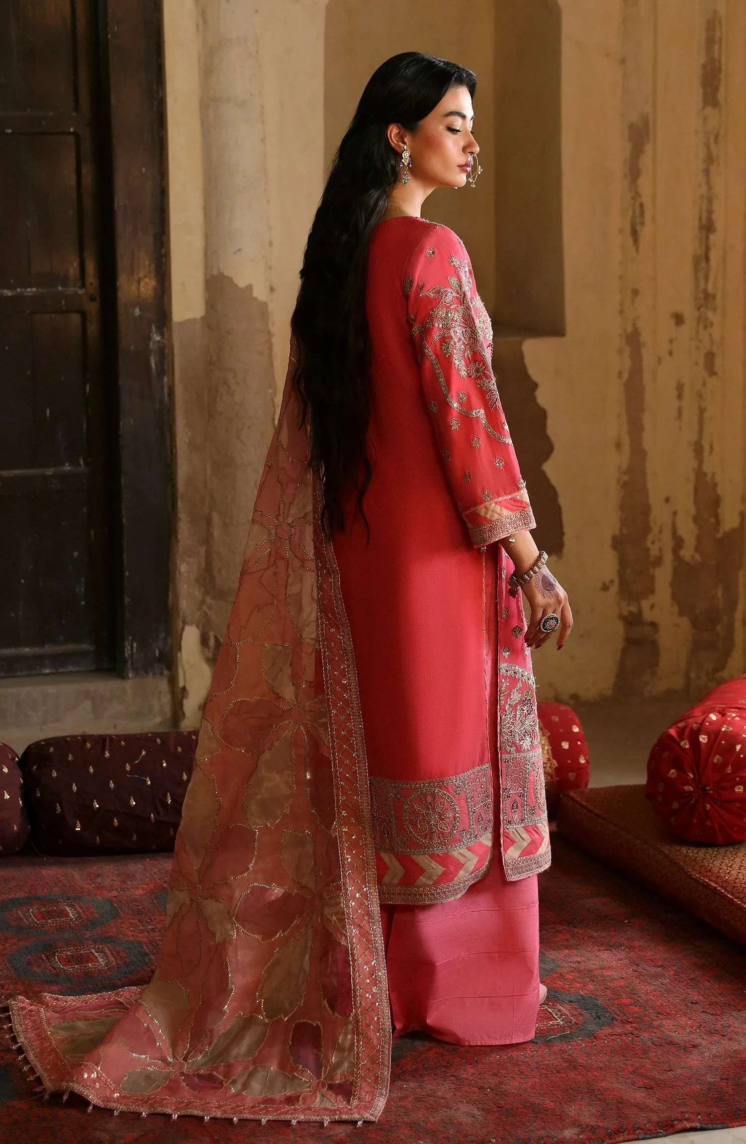 Emaan Adeel Devdas Exquisite Luxury Formals – ZAARBAKHT