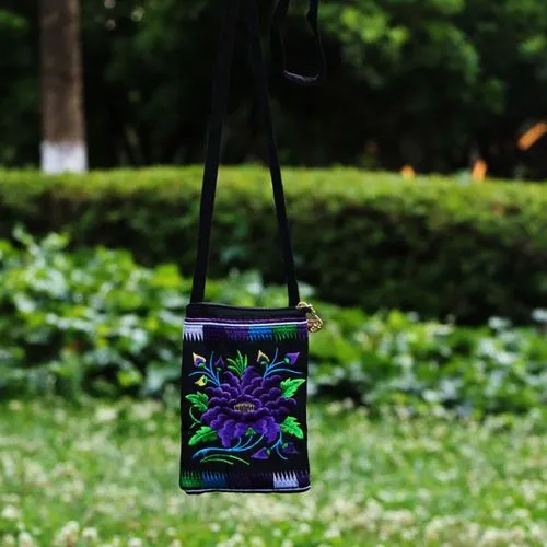 Ethnic Style Tribal Embroidery Flower Crossbody 6.5 Inch Mobile Phone Bag Hanging Neck Mobile Phone Bag