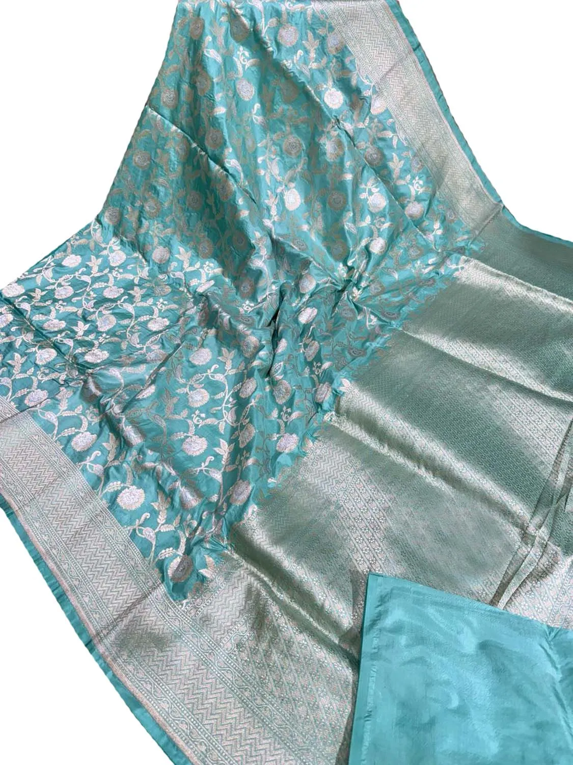 Exquisite Blue Banarasi Handloom Pure Katan Silk Saree