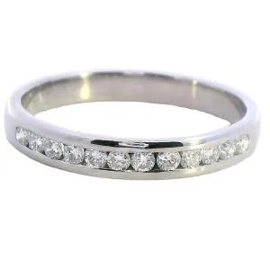 Exquisite Elegance: Certified 14ct White Gold Diamond Ring - Treasure