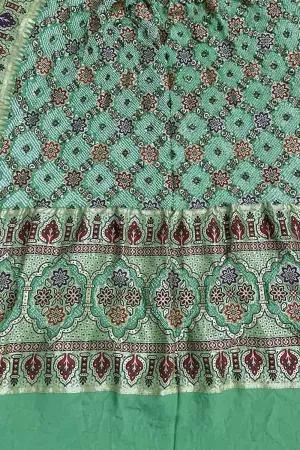 Exquisite Green Banarasi Bandhani Georgette Dupatta: Pure Elegance