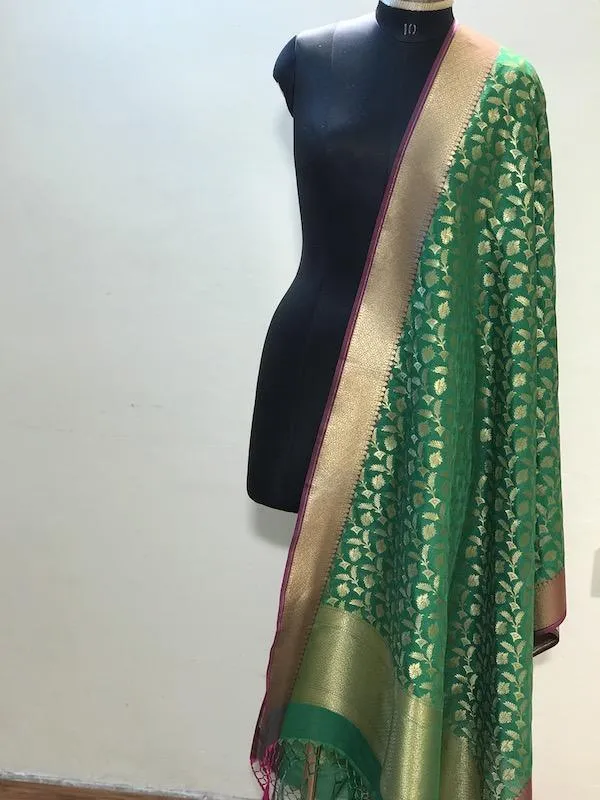 Exquisite Green Handloom Banarasi Silk Dupatta