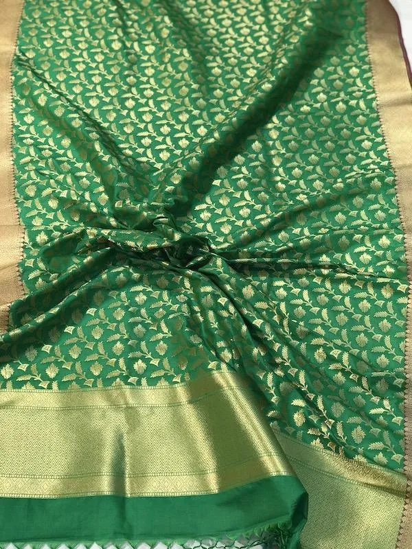 Exquisite Green Handloom Banarasi Silk Dupatta