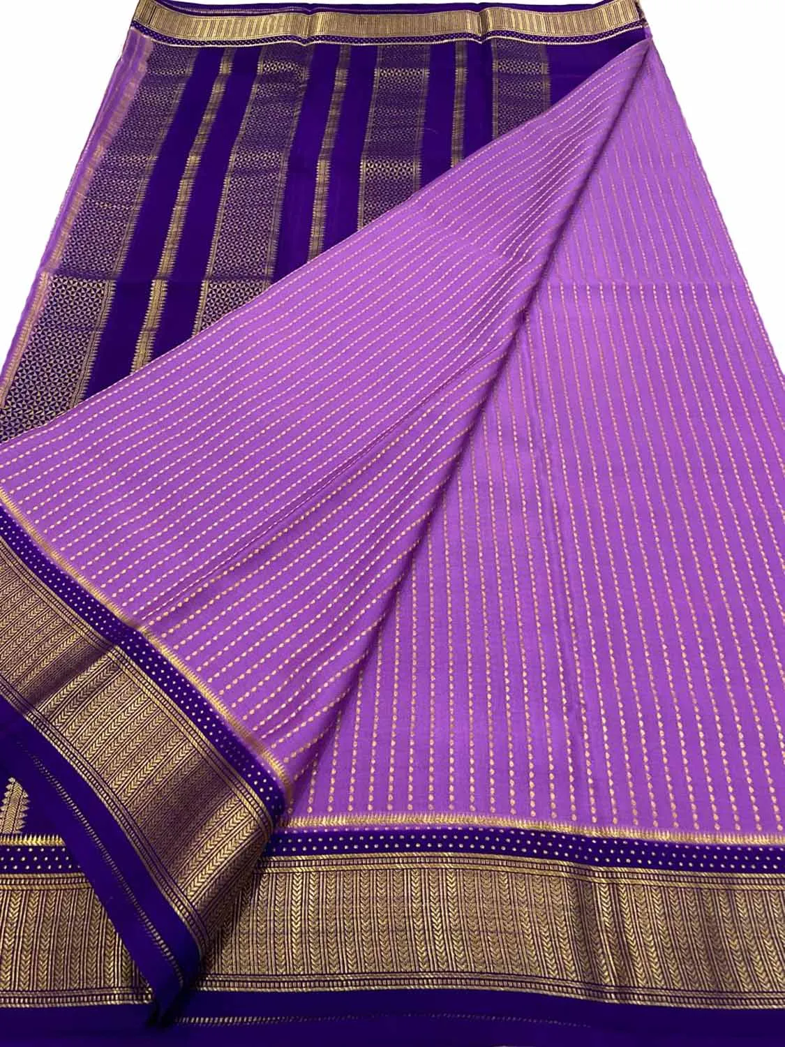 Exquisite Purple Mysore Handloom Crepe Silk Saree