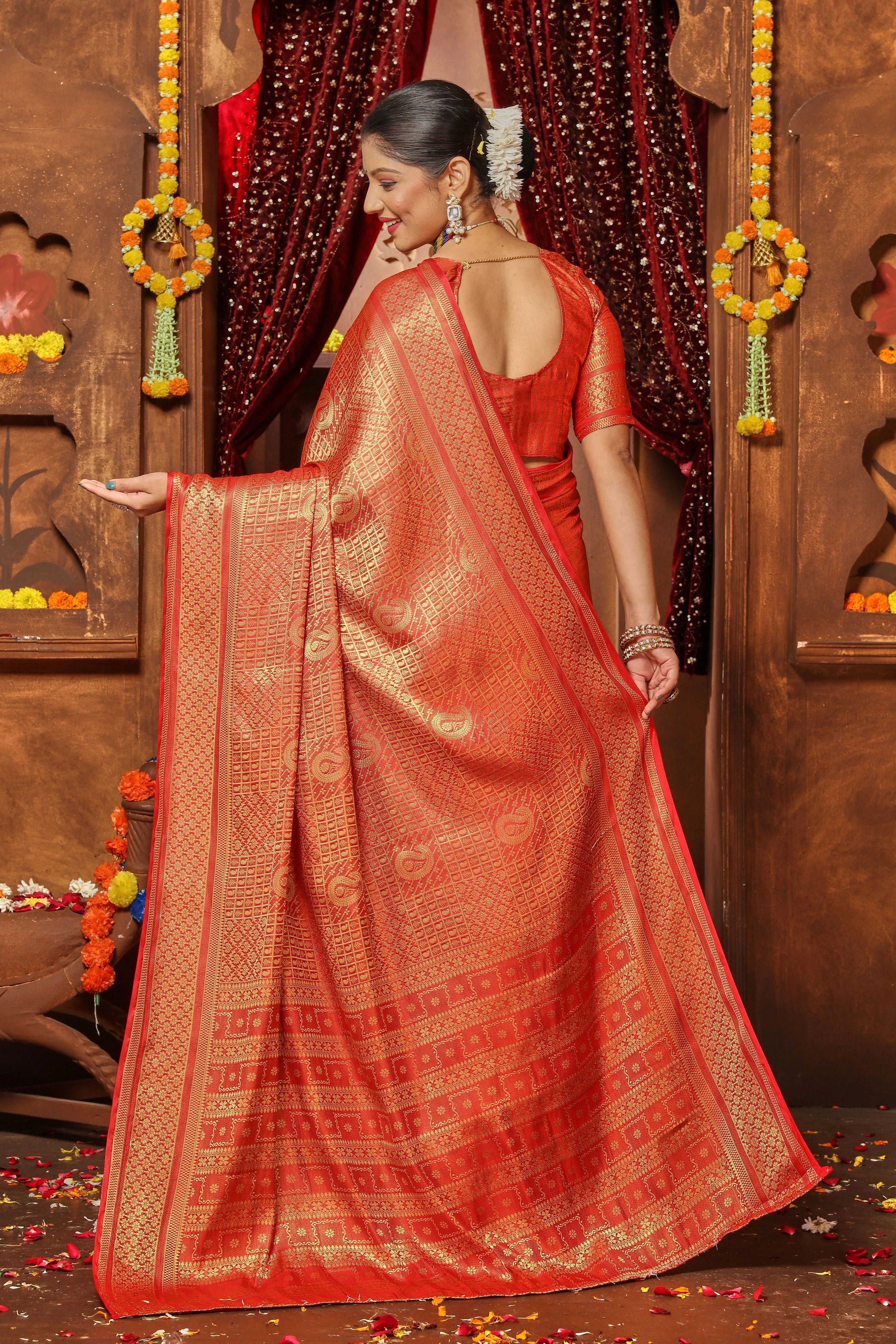 Exquisite Silk Saris: Crafted for Regal Grace