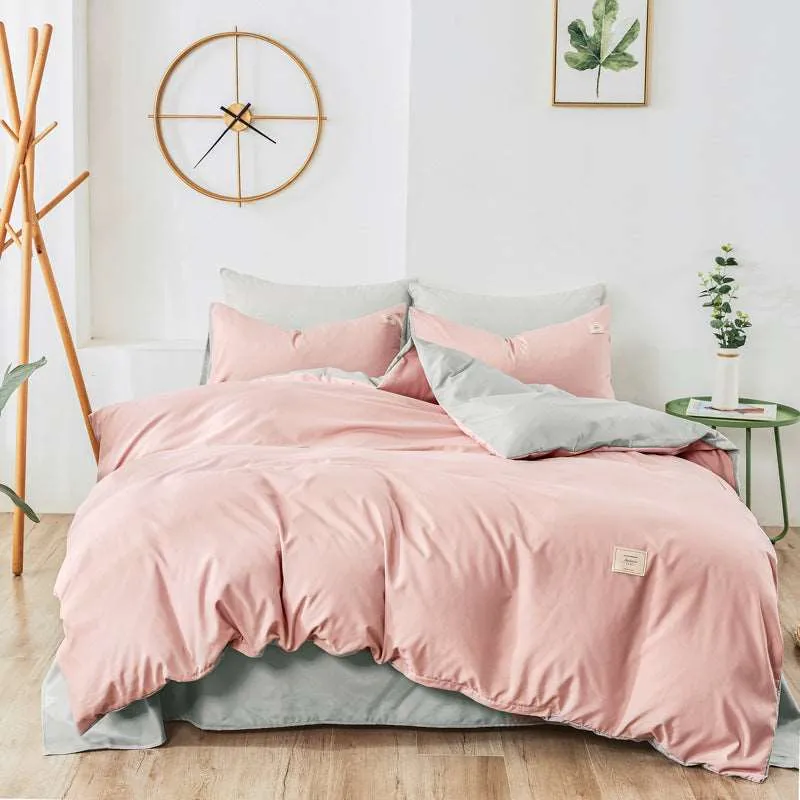 Luxurious 4 Piece Bedding Set