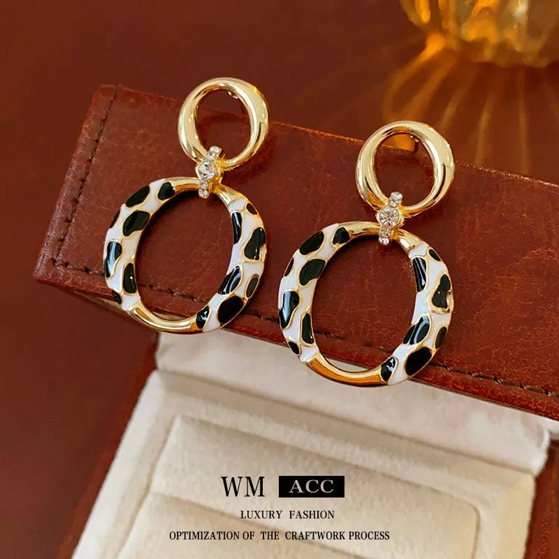 Luxurious Circle Round Geometric Alloy Oil Dripping Earrings