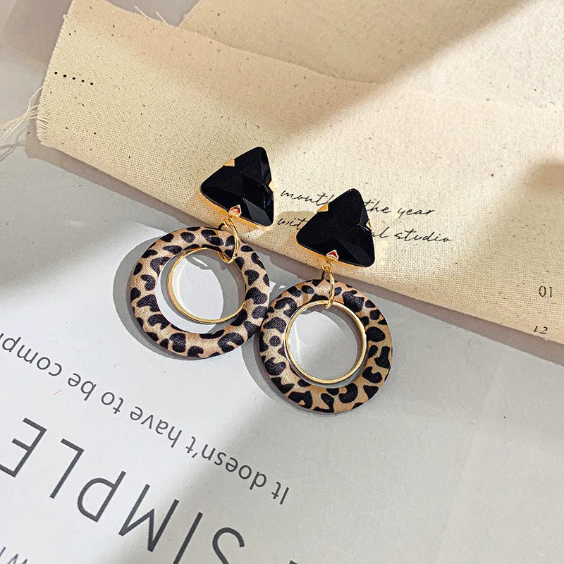 Luxurious Circle Round Geometric Alloy Oil Dripping Earrings