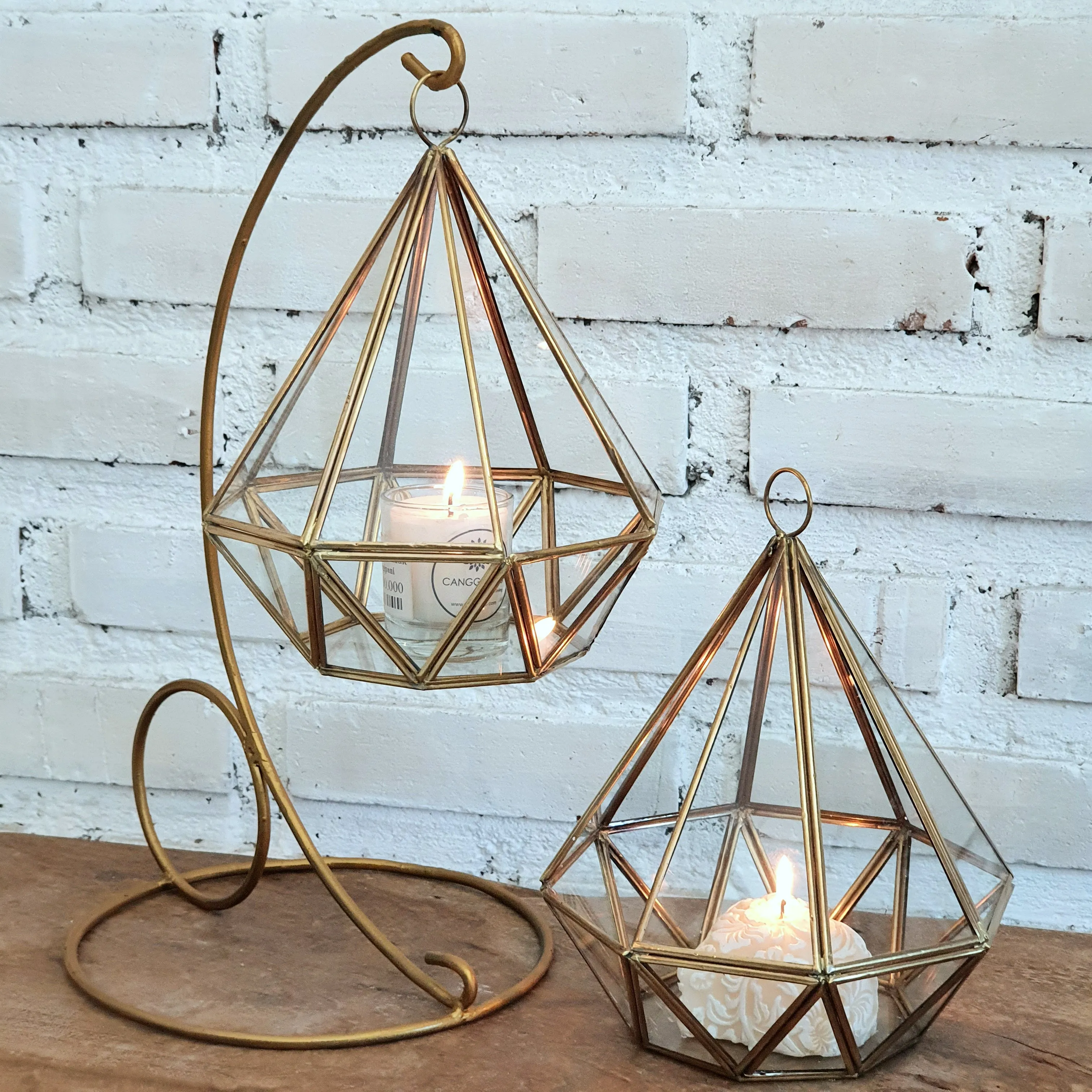 Luxurious Lantern With Stand1