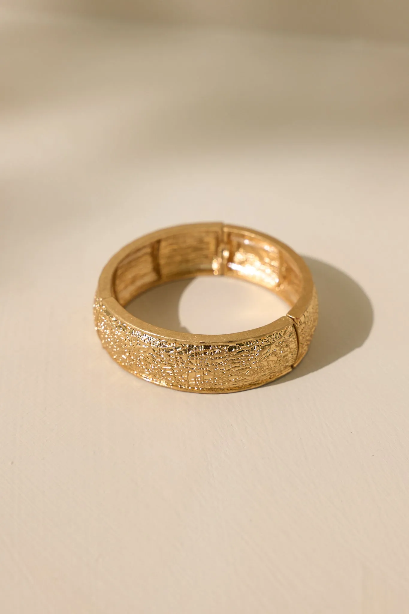 Luxurious Luster Gold Textured Bracelet