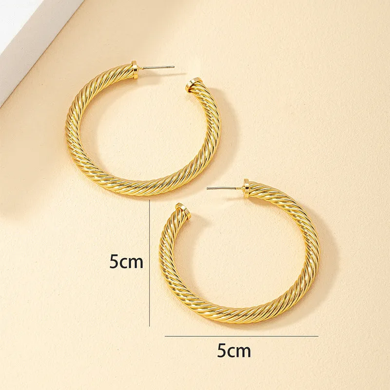 Luxurious Metal Woven Earrings for Stylish Women