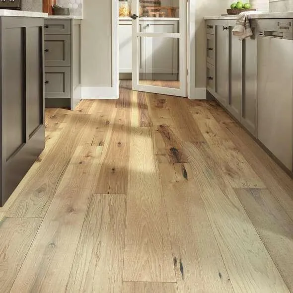 NATURAL HICKORY 02042 - SHAW WATERPROOF ENGINEERED HARDWOOD EXQUISITE  FH820