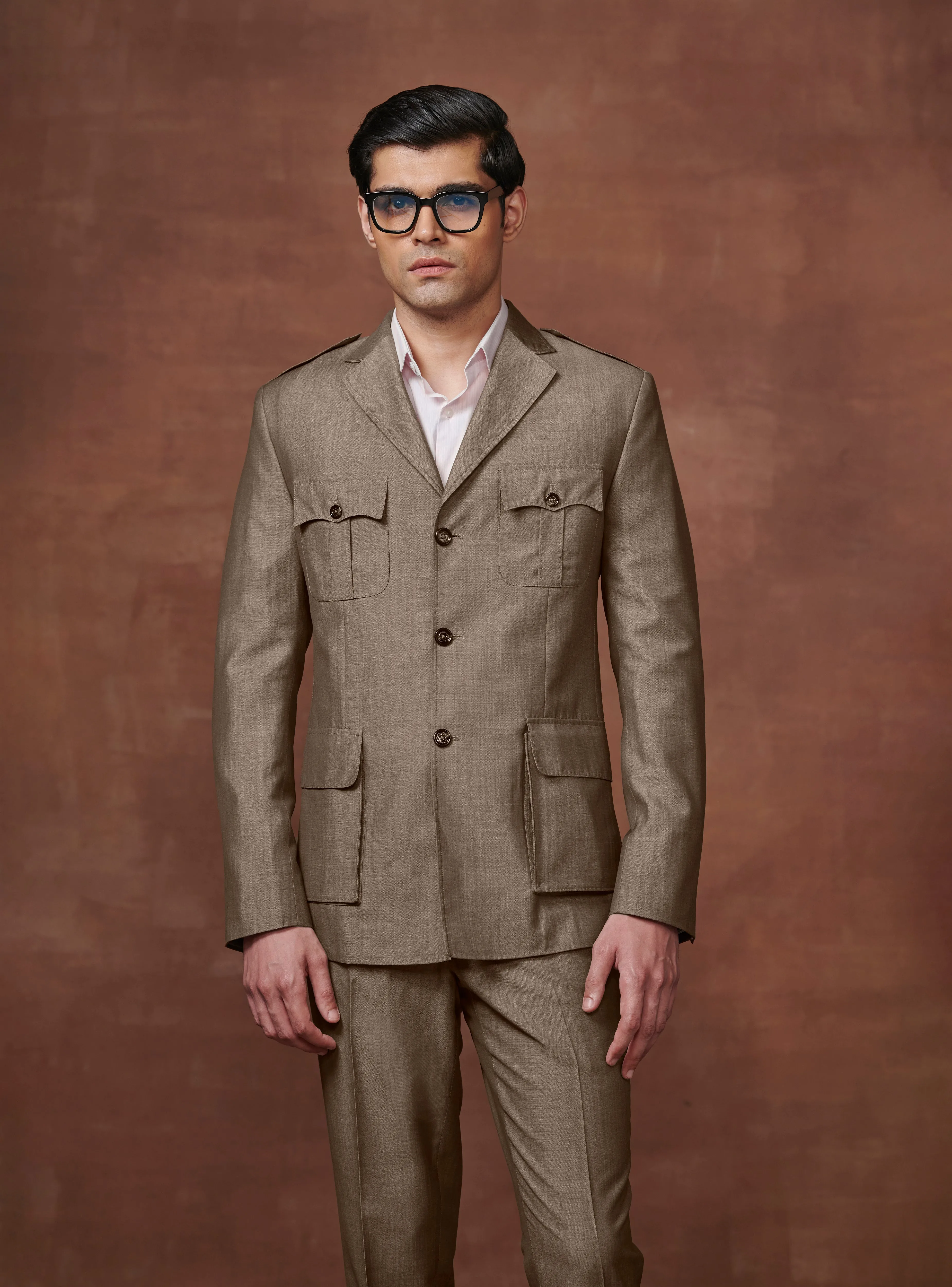 OPULENT SAFARI: THE EXQUISITE WESTERN SAFARI SUIT