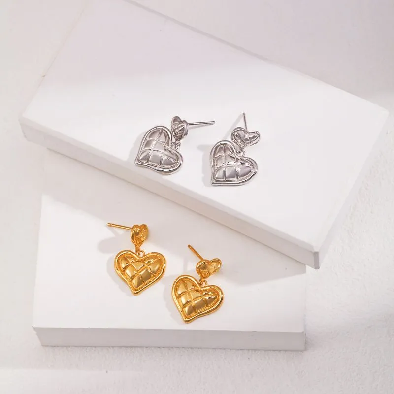 Plaid Heart Earrings - Gold Vermeil