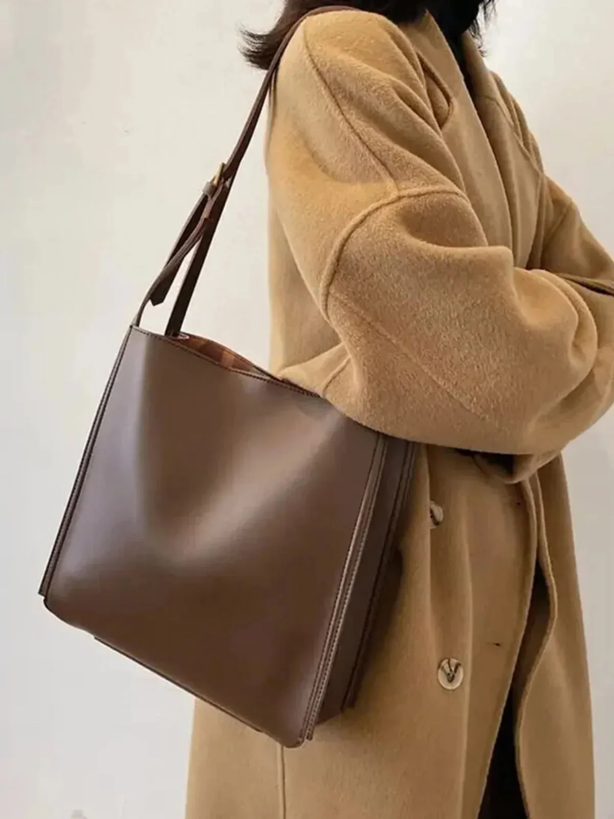 Sleek Faux Leather Bucket Shoulder Bag